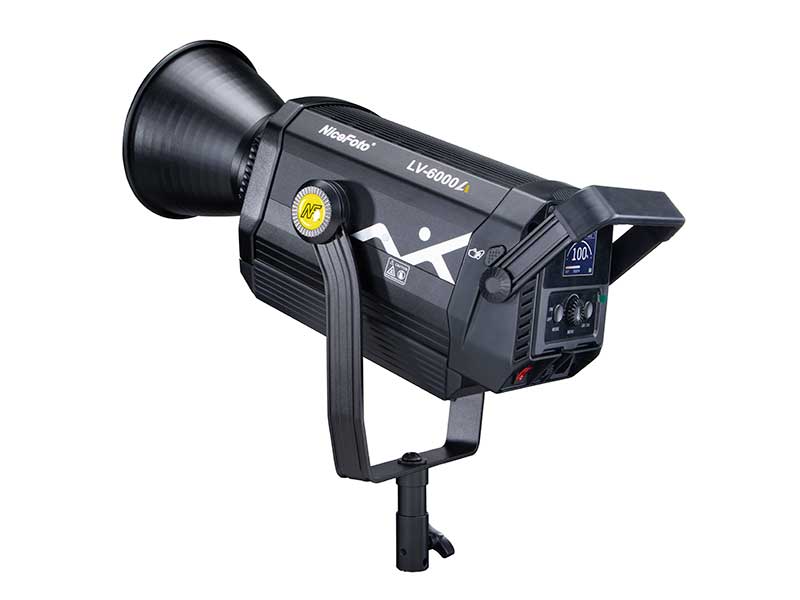 耐思推出超大功率600w,全光谱高保真影视直播灯光